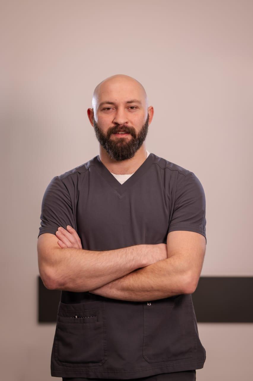 Dr. Levan Sinatashvili